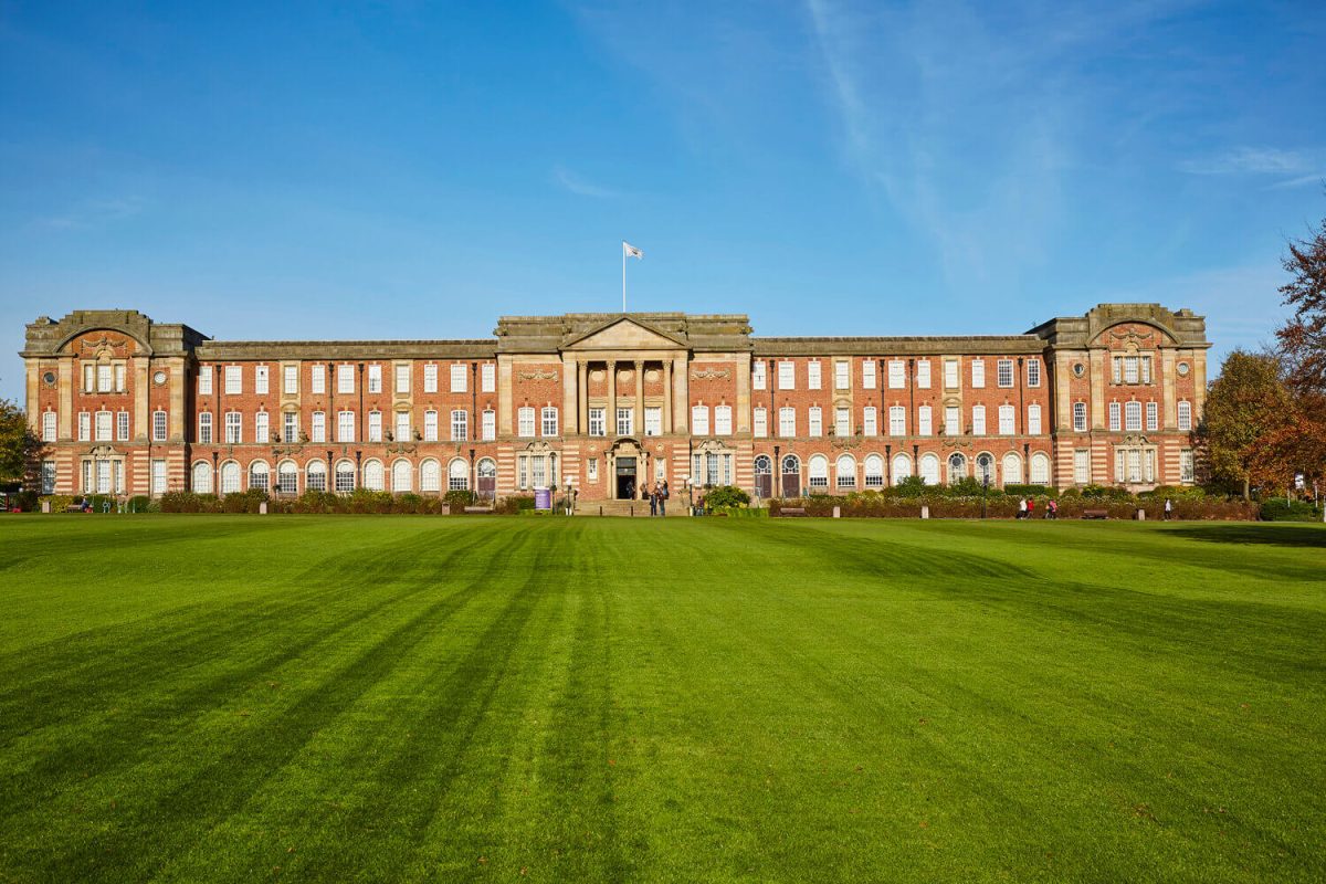 Leeds Beckett University: Universitas Dinamis dengan Fokus pada Kualitas Pendidikan dan Pengembangan Mahasiswa