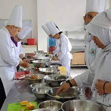 Beasiswa Kuliner untuk Lulusan SMA/SMK: Mulai Karier Chef dari Sekarang