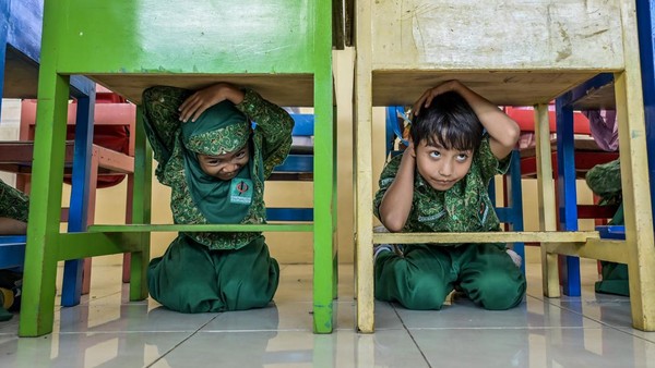 Simulasi Krisis di Sekolah: Melatih Kepemimpinan dan Kecakapan Hidup Sejak Dini